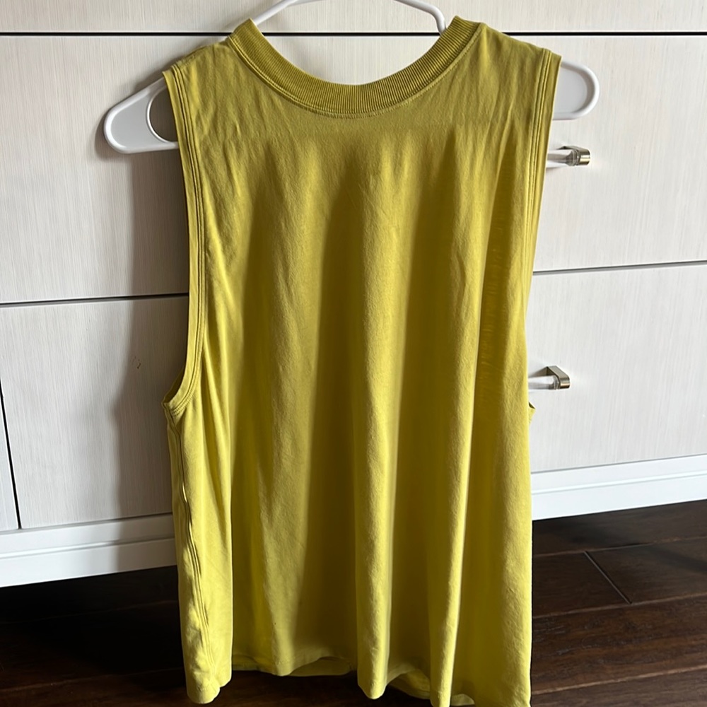 Lululemon work out tank